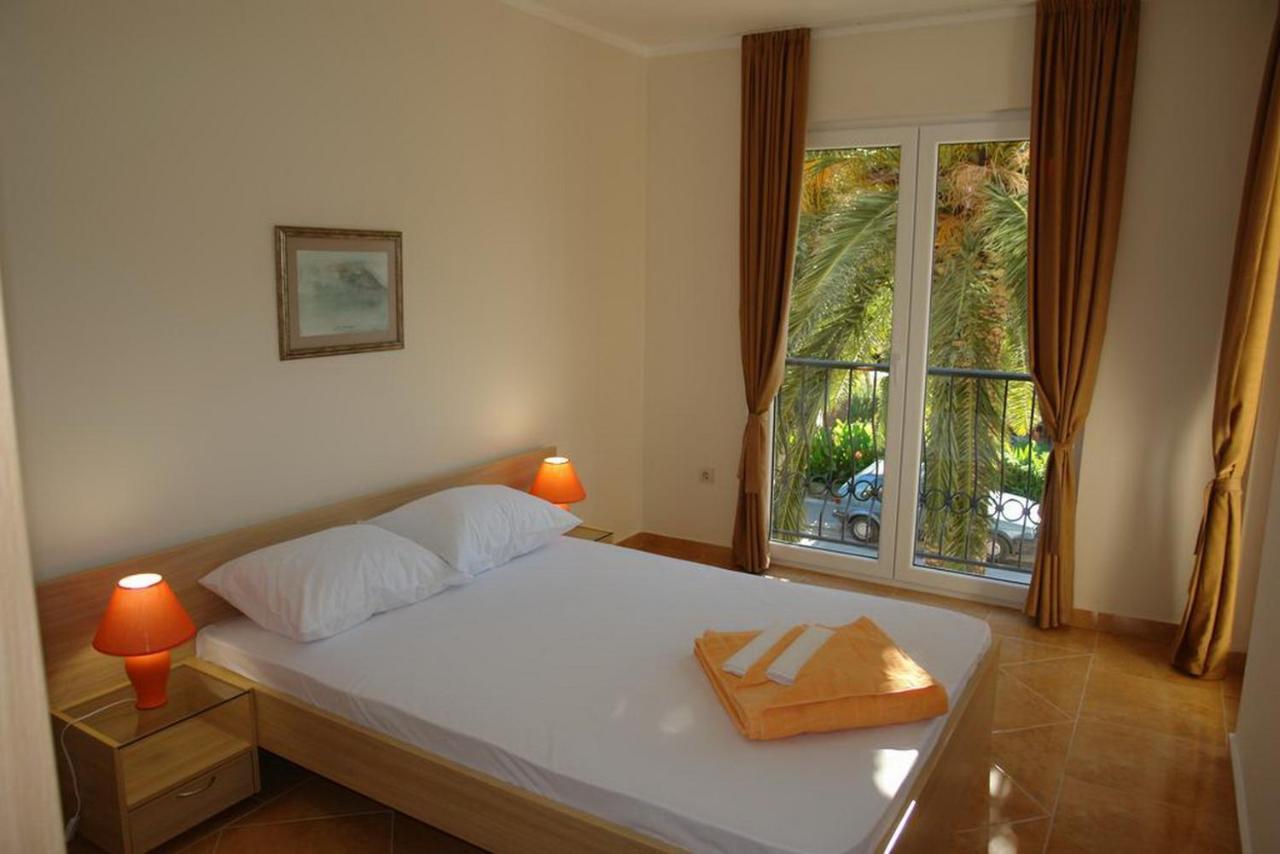 Apartment Franeta *